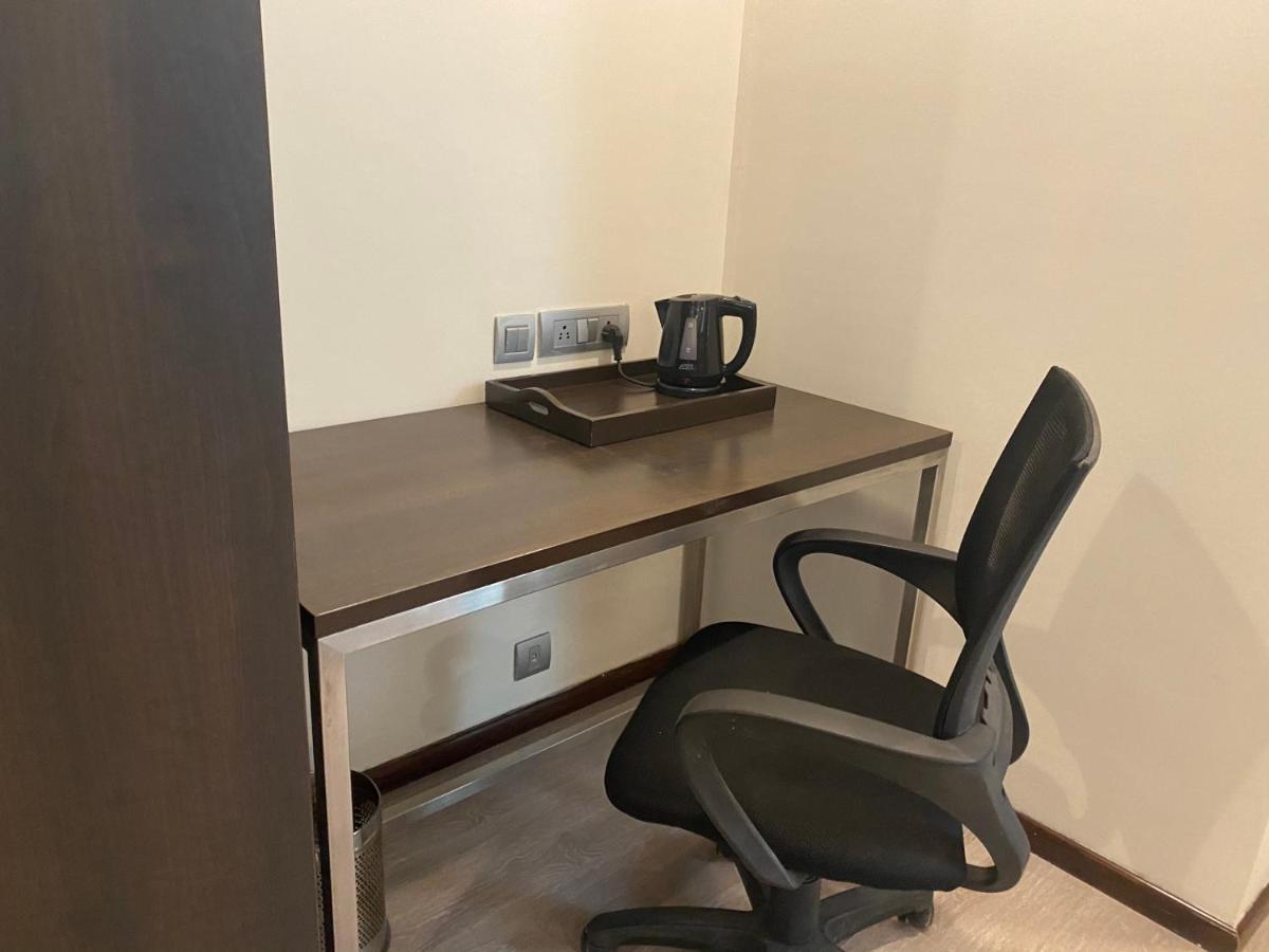 Hotel Mumbai House Airoli, Navi Mumbai Kültér fotó